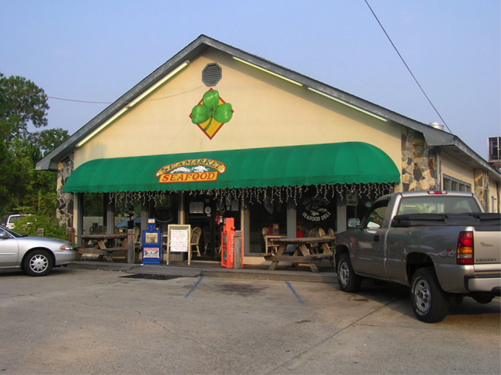 The store fron of Seamarket Seafood.