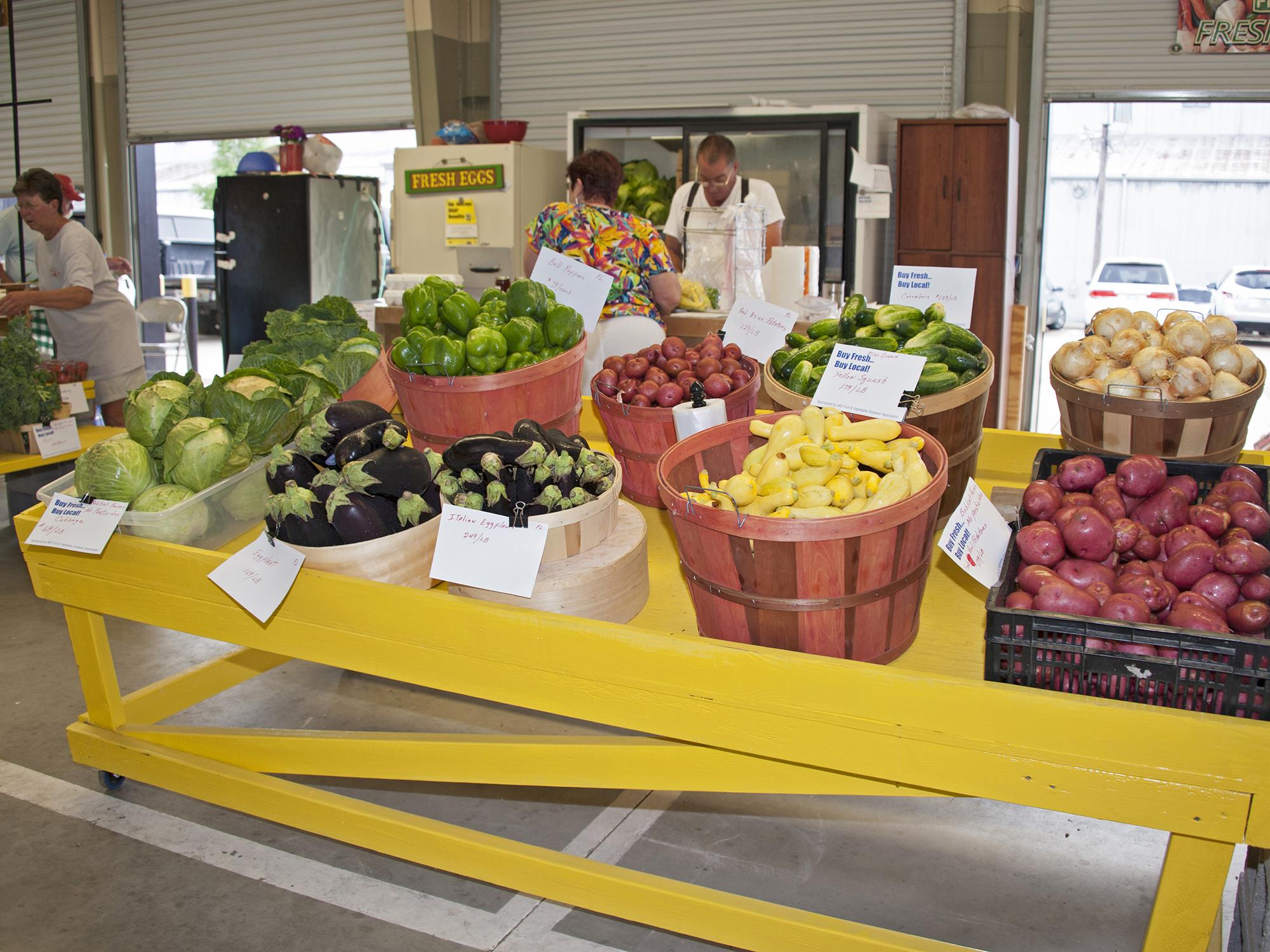 Mississippi is rich with local produce, as seen in this file photo from the Jackson Farmers Market. Supporting local farmers markets adds money to the economy, benefits the environment and contributes to healthy, tasty meals. (MSU Extension Service file photo)