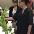 Mississippi State University student Madeline Hawes of Sikeston, Missouri, receives a design critique at July's American Institute of Floral Designers symposium in Chicago from Hitomi Gilliam, an internationally renowned floral artist. (Photo by MSU Plant and Soil Sciences/Jim DelPrince)